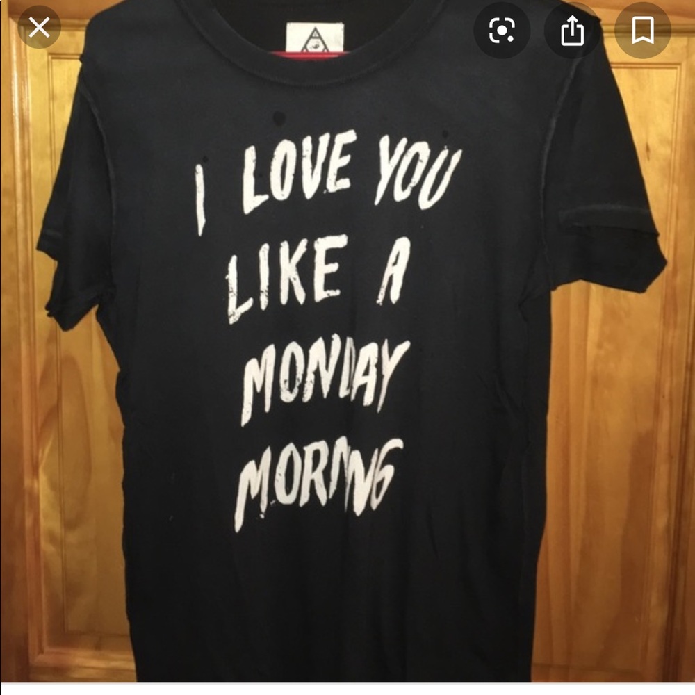 UNIF Graphic Tee!